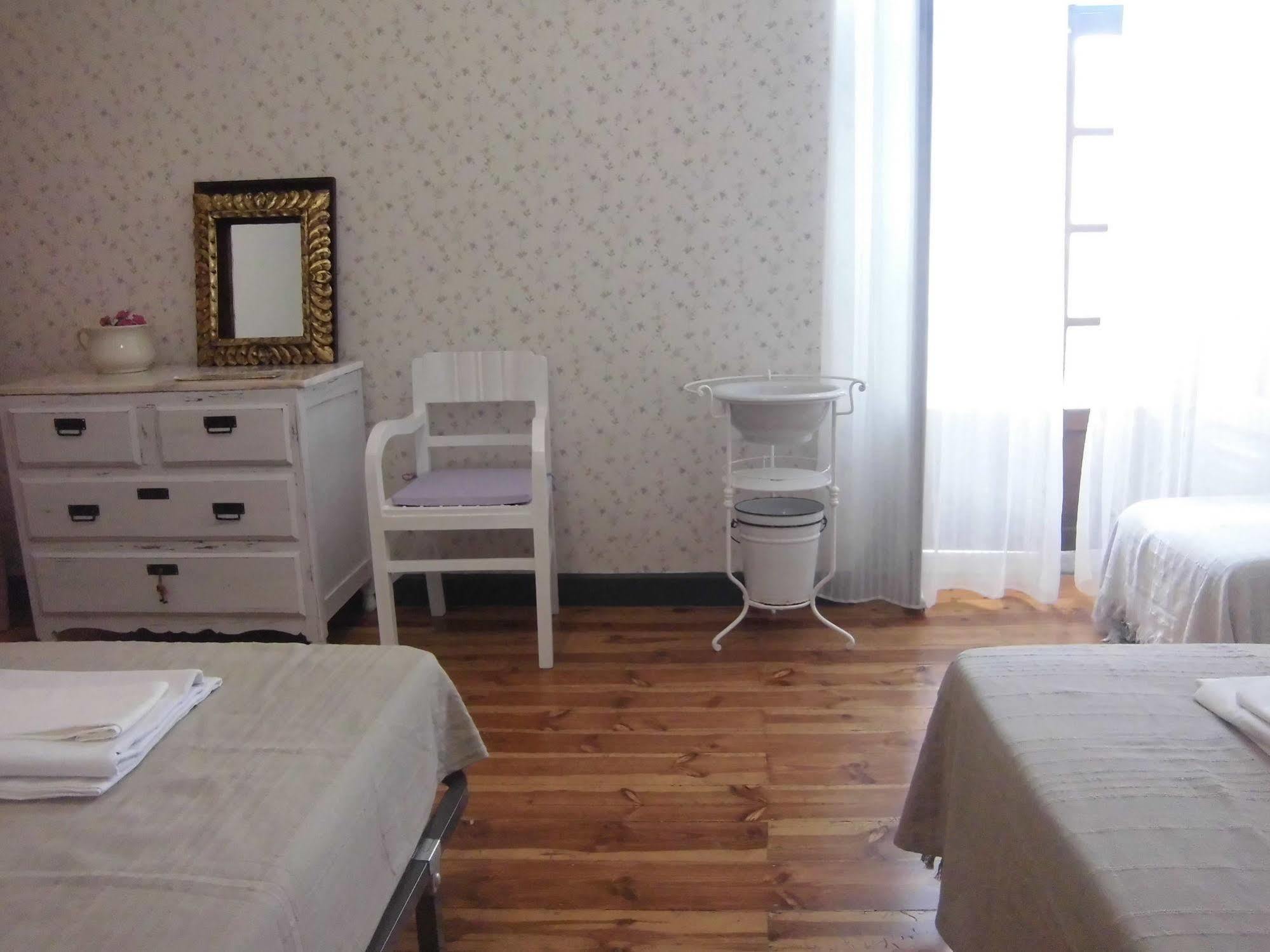Hostel Raymundo Evora Luaran gambar