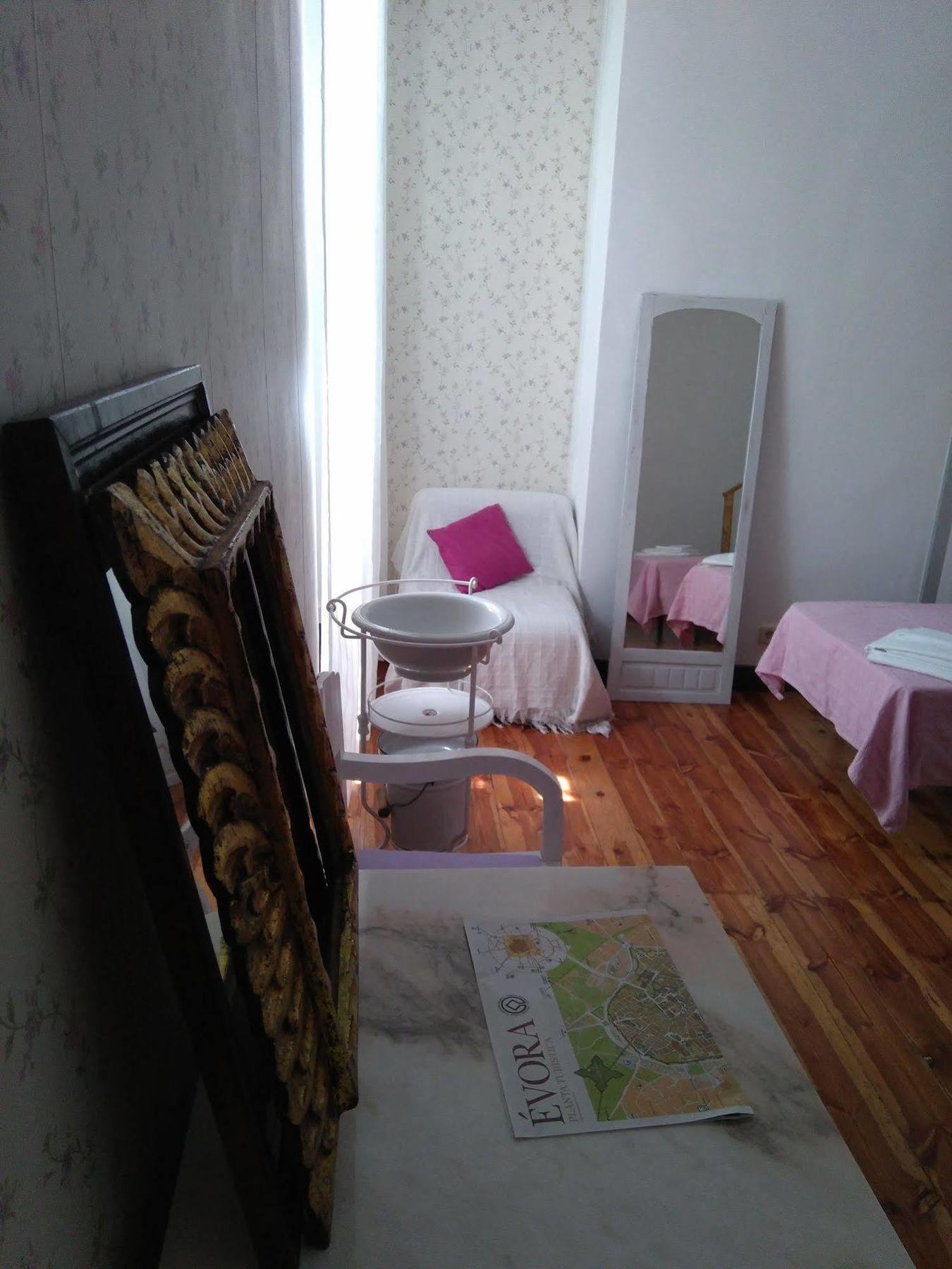 Hostel Raymundo Evora Luaran gambar