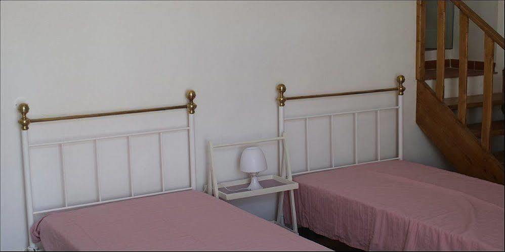 Hostel Raymundo Evora Luaran gambar